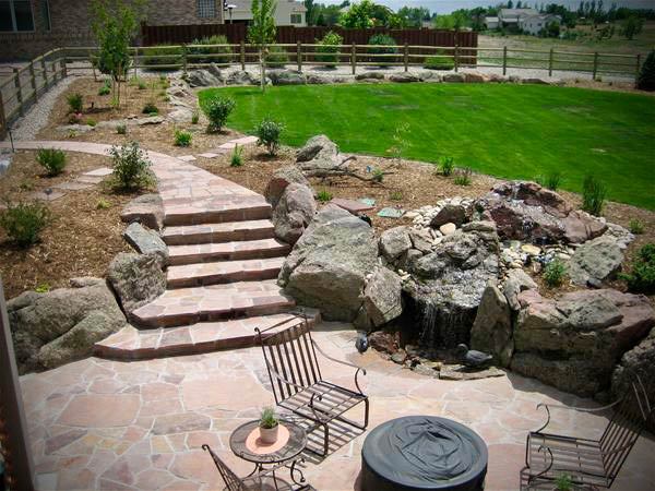 Formal-Flagstone-Walkway-With-Stair-Case-Flagstone-Patio